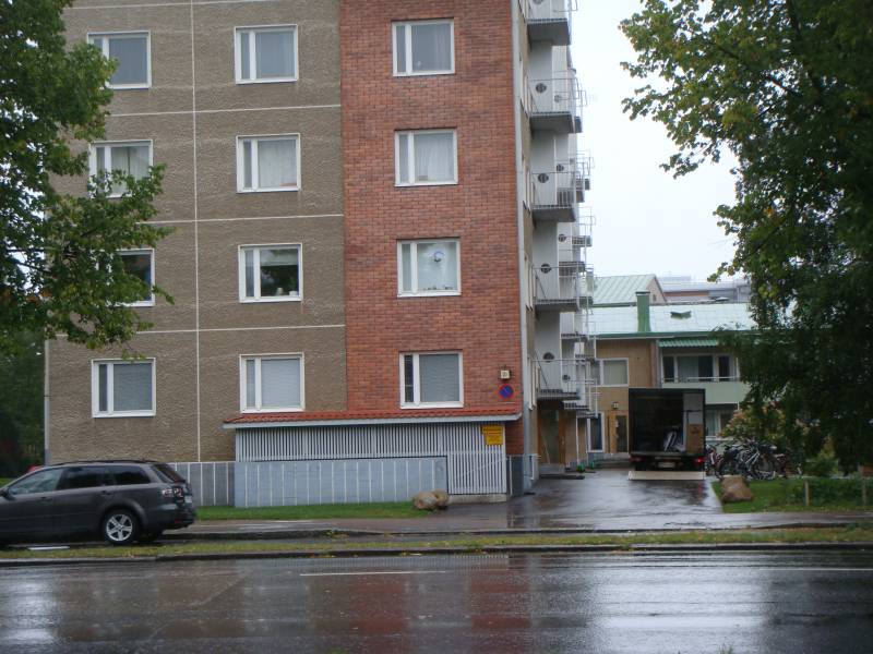 POHJAKERROKSEN TOIMISTO-LIIKE-VARASTOTILA