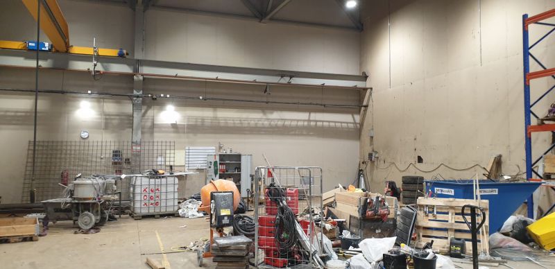 340 m²/440 m² varasto-/tuotantotila