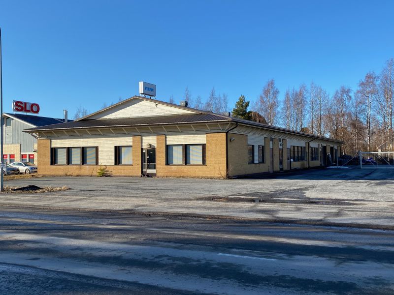 Julkisivu