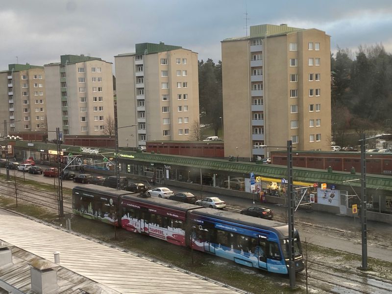 PERINTEINEN KAUPPAPAIKKA, HYVÄKUNTOINEN LIIKETILA VAPAUTUMASSA!