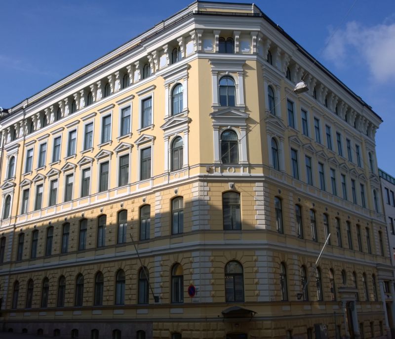 Vuokrataan korkeatasoista toimistotilaa vuonna 1888 valmistuneesta arvorakennuksesta alkaen 176 m2. Loistava sijainti ydinkeskustassa Esplanadin puiston läheisyydessä. 