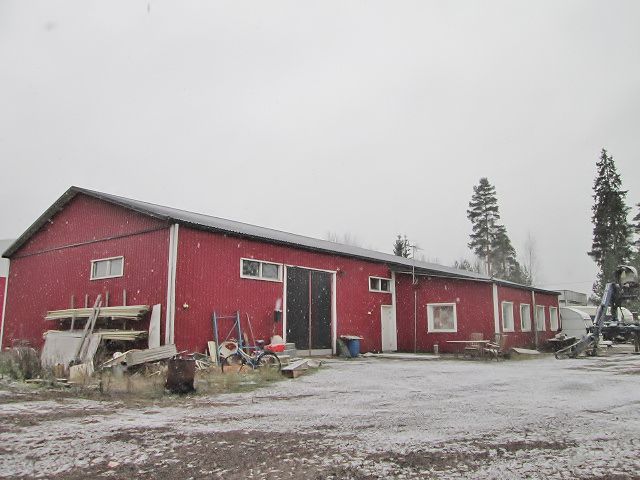 Myytävänä teollisuuskiinteistö Tarvasjoen Tyllissä