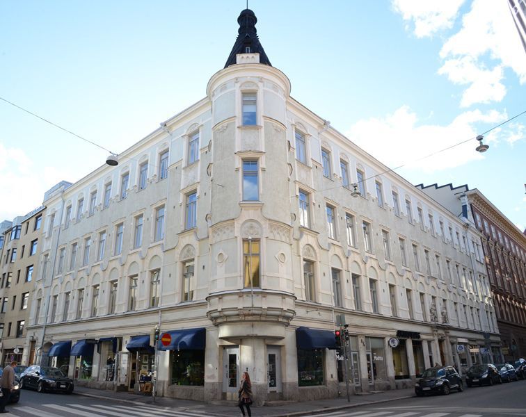 Annankadun ja Uudenmaankadun kulmassa sijaitsevasta upeasta Jugend-kiinteistöstä vuokrattavana124 m2 toimistotila 3. ker...