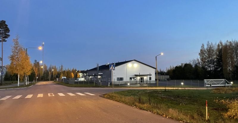Myydään kiinteistö 596 m² omalla  4180 m2 aidatulla tontilla. 
Tontilla on lisärakentamisoikeutta jäljellä 1076 m² raken...