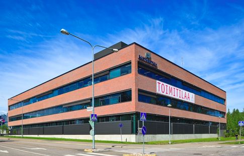 Monikäyttöistä tilaa tuotantotiloiksi, varastoksi, toimistoksi