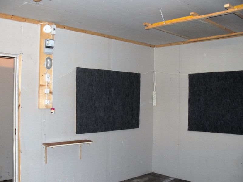 Vuokrattavana 14-31 m2 kokoisia akustoituja ja äänieristettyjä treenikämppiä. Yleisissä tiloissa ja pihalla kameravalvonta. Yhteiskäytössä oleva wc.Vuokra alkaen 190/kk, kohde ei ole alv velvollinen
