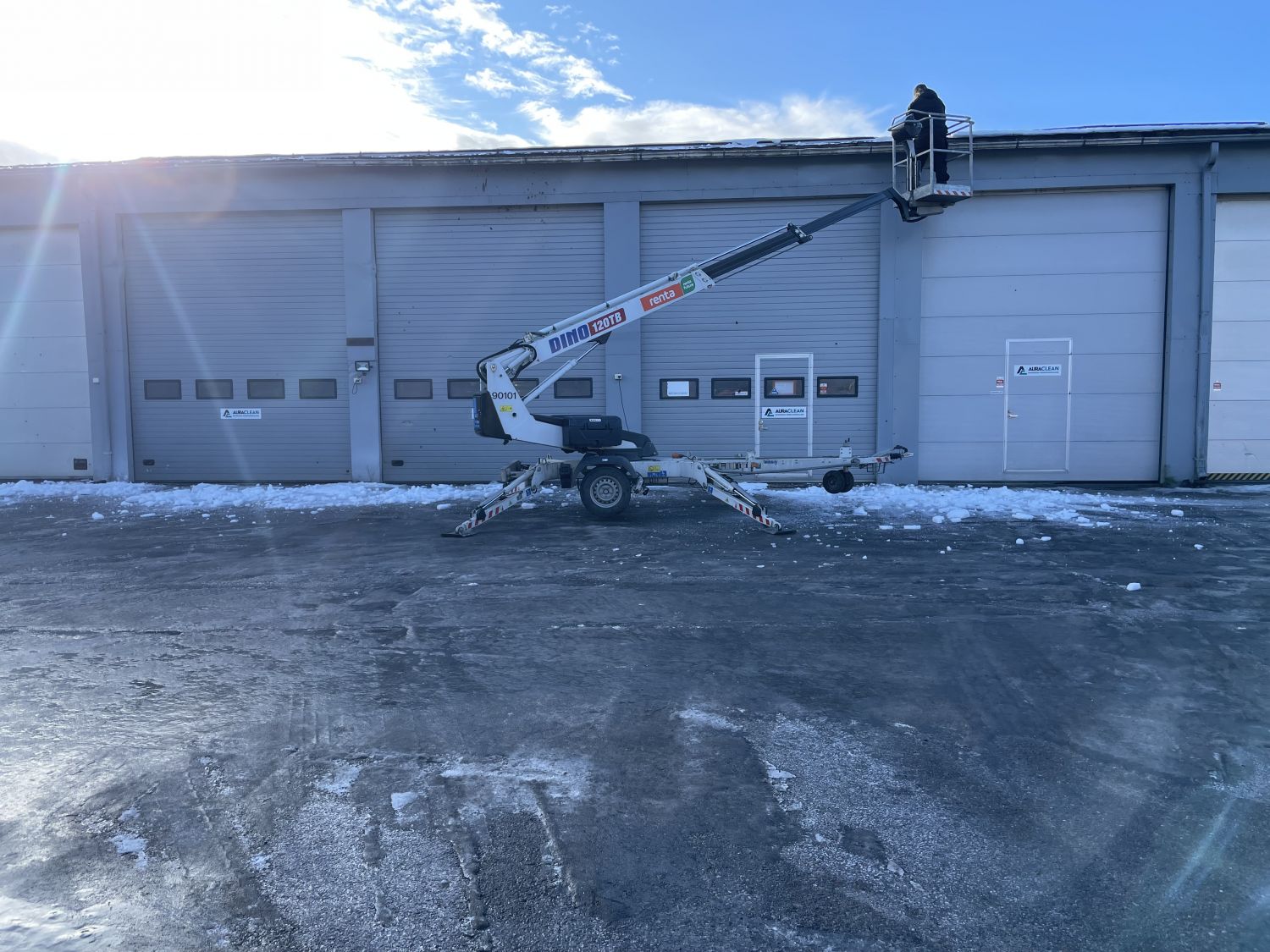 korkeaa työ/ varastotilaa vapautumassa Tuusulasta.