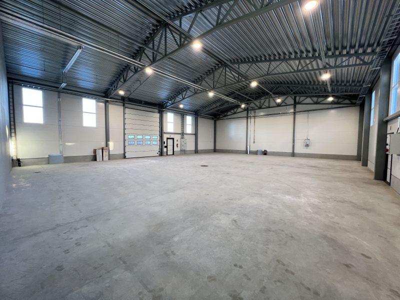 Halli 400m²