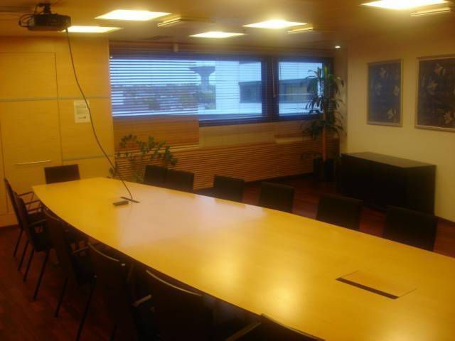 erikseen vuokrattava neuvottelutila 