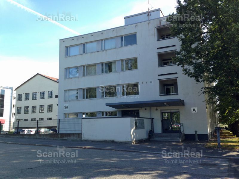 Monikäyttöistä, kohtuuhintaista toimitilaa hyvien kulkuyhteyksien varrella Herttoniemessä.