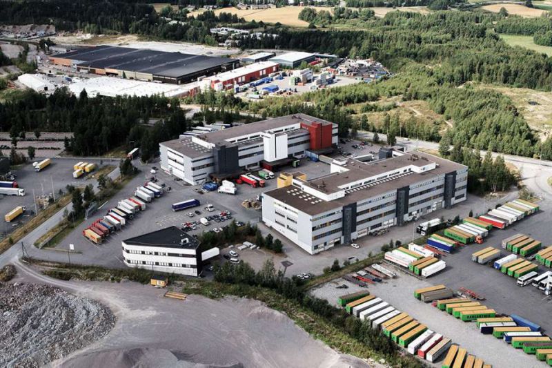 Vuokrattavana selkeä varastotila suoraan lastauslaiturin yhteydessä.