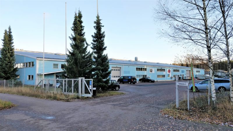 Myydään Veikkoinkorven teollisuusalueella Nummelassa hyväkuntoinen ja näkyvällä paikalla sijaitseva tuotantohalli. 