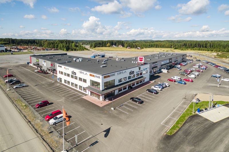 Ideapark on kauppakeskus Lempäälän Marjamäessä Helsinki–Tampere-moottoritien varressa 17 kilometriä Tampereelta etelään päin. Realpark sijaitsee sen välittömässä läheisyydessä.