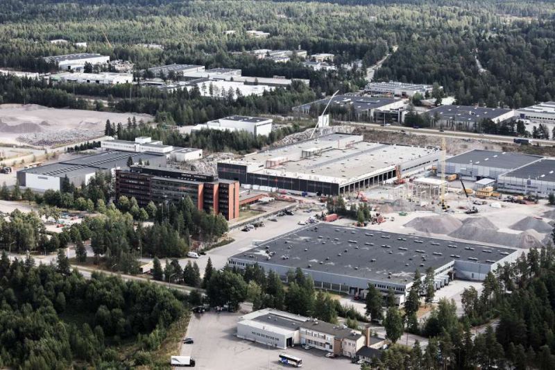 Vuokrattavana siistiä, valoisaa pientoimistotilaa. 