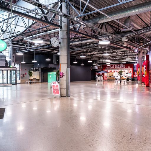 Kuva aulasta, paikka kahvilalle tms.