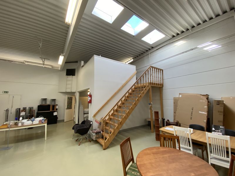 Iso myymälä 750m²