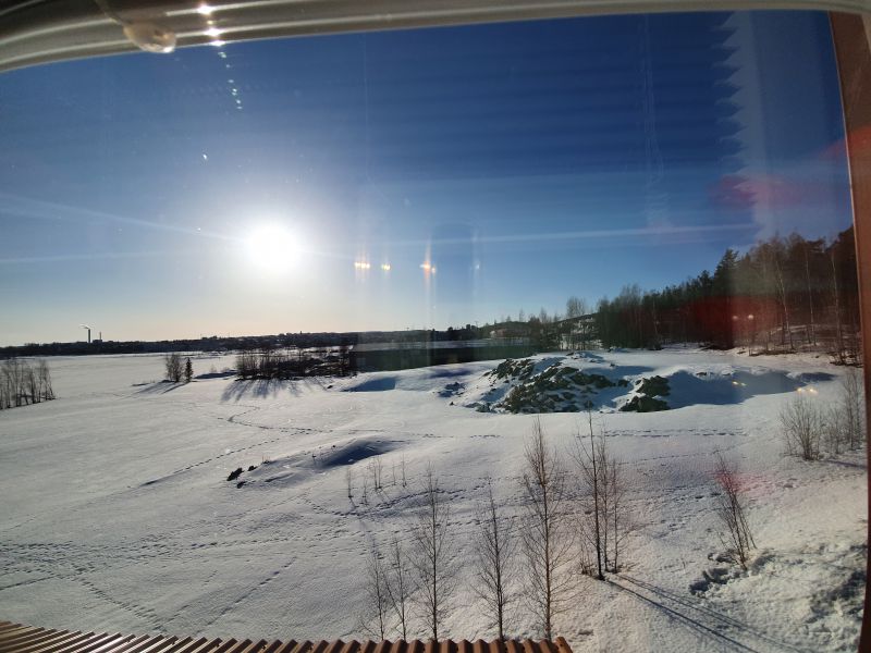 Näkymä toimistohuoneesta 2 järvelle