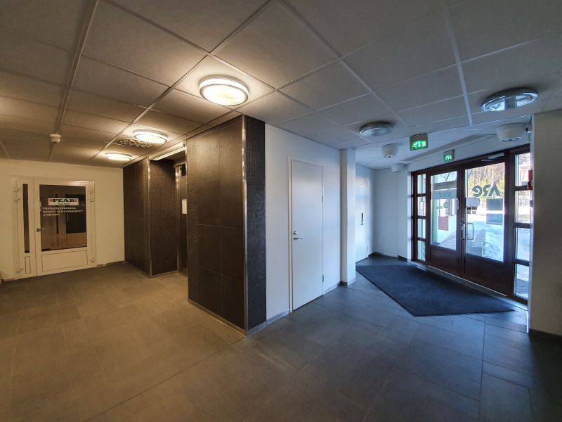 Pääsisäänkäynnin aula