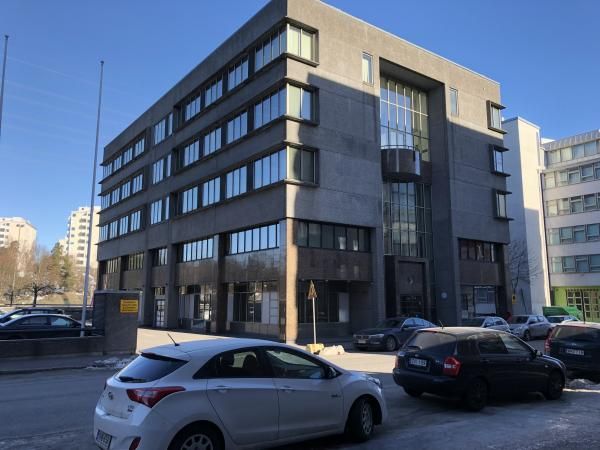 Graniittinen julkisivu