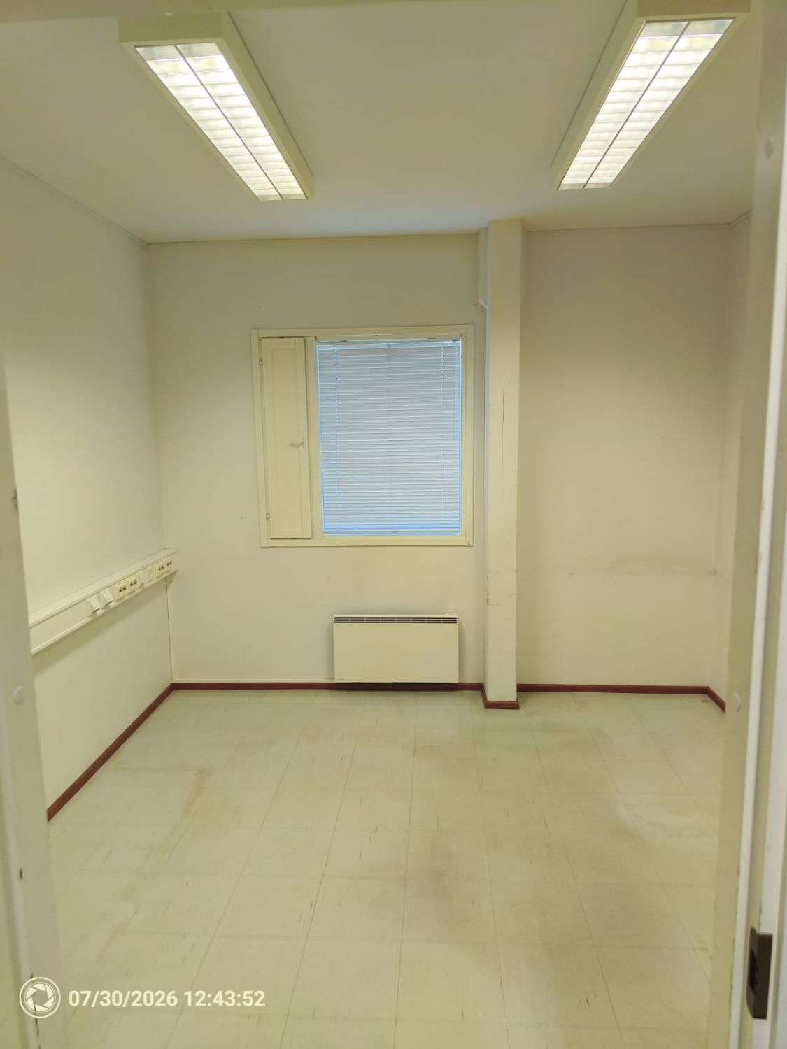Sisäkuva toimisto/varasto 10 m2