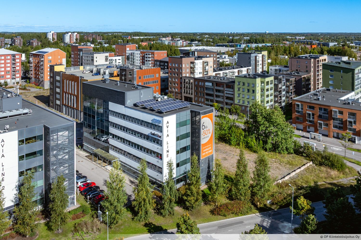 Vuokrattavissa Avia Line 3:ssa erittäin siisti ja valoisa toisen kerroksen toimistotila. Tila koostuu avotilasta, sekä t...