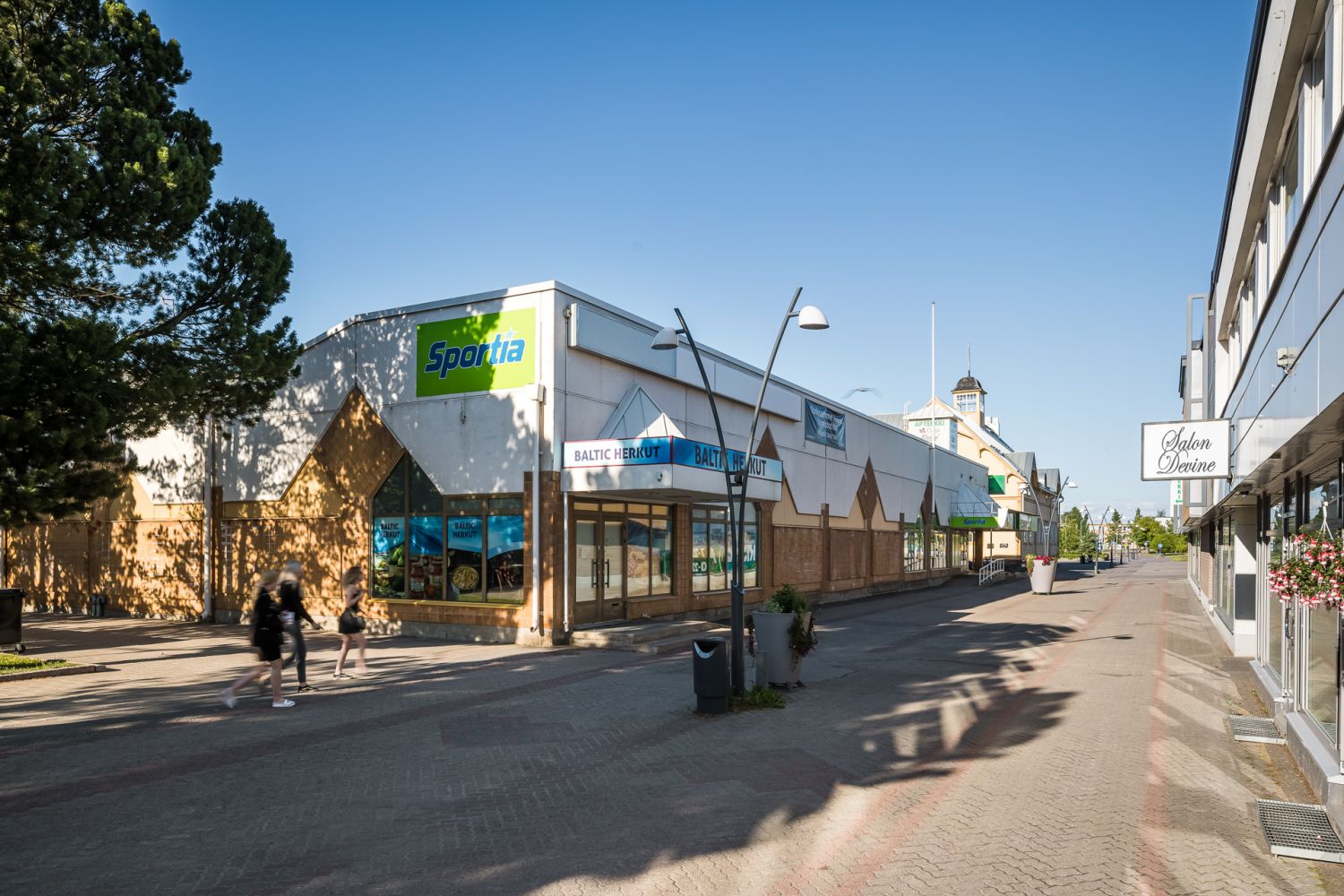 Julkisivu Sportian kulma