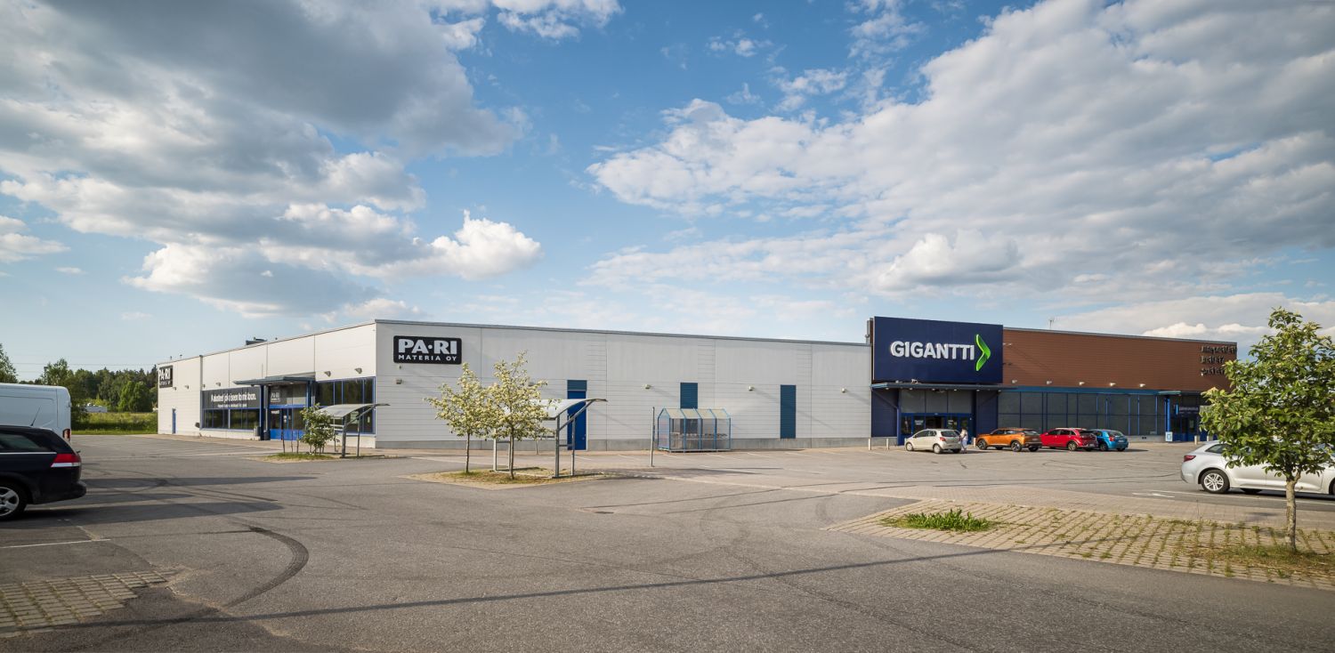 Julkisivukuva XXL:n suunnasta