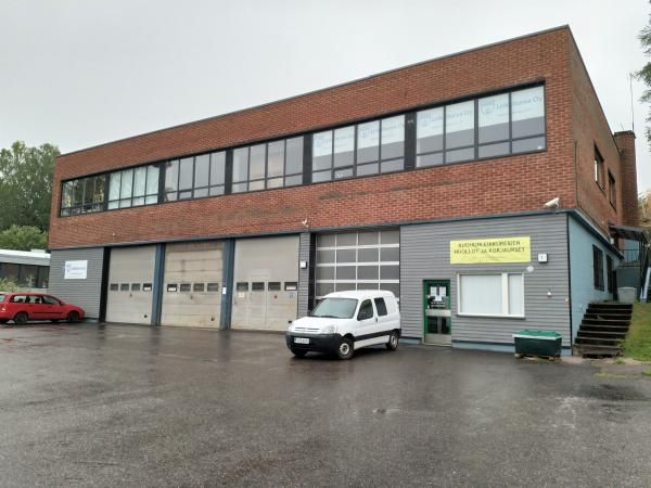 Tuotanto-/varastokiinteistö myytävänä hyvällä paikalla Espoossa.