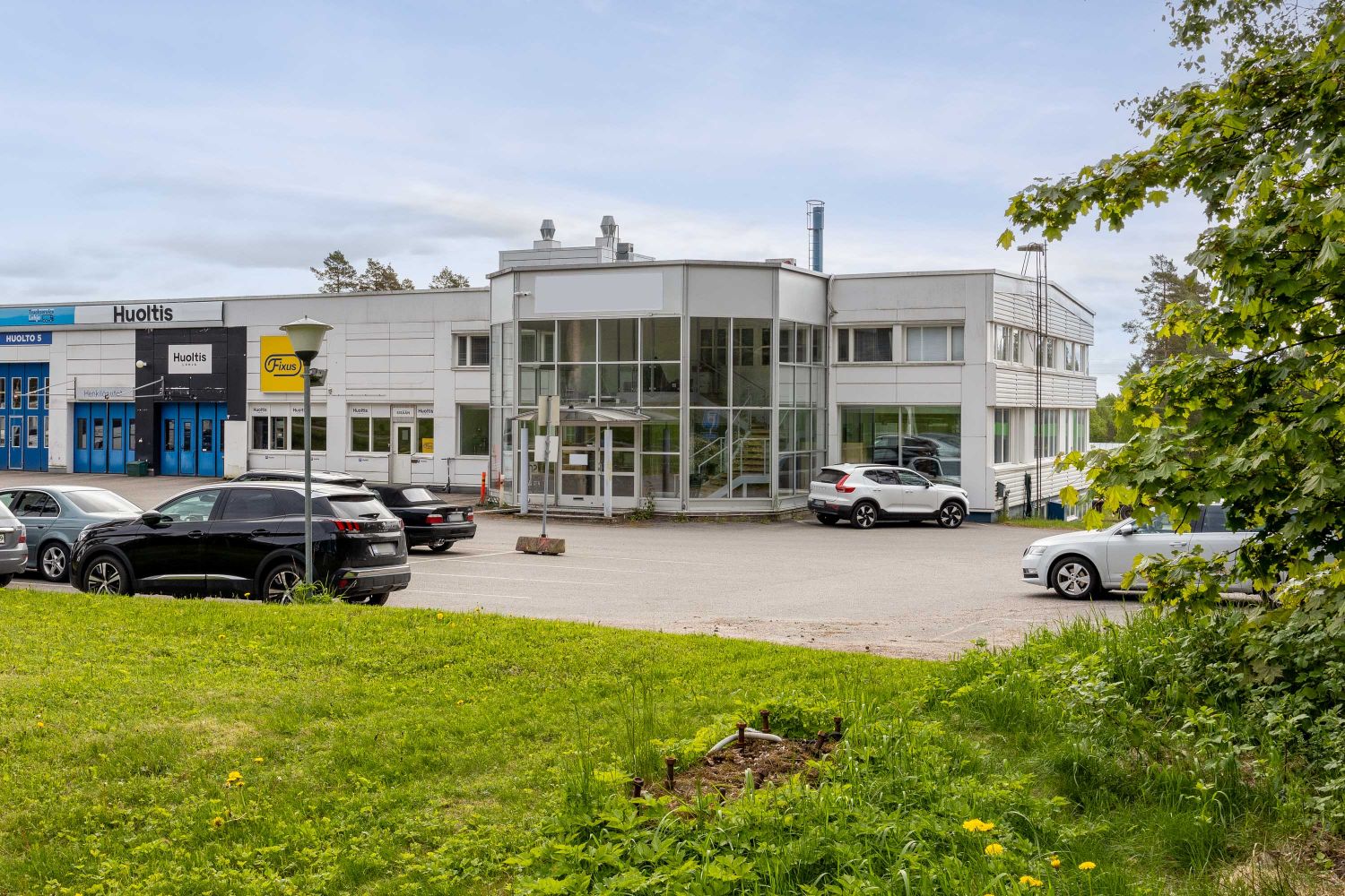 Julkisivu