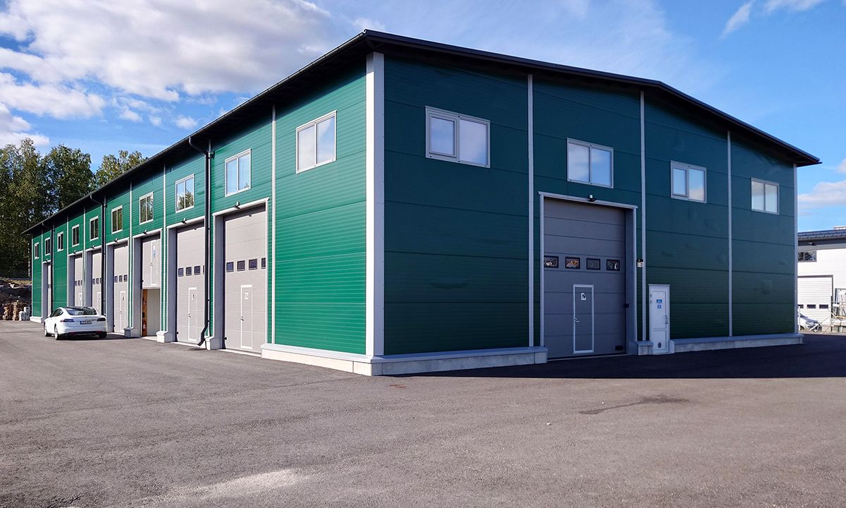 Erinomainen hallitila Ilvesvuoren teollisuusalueella! Velaton myyntihinta 99'000 €