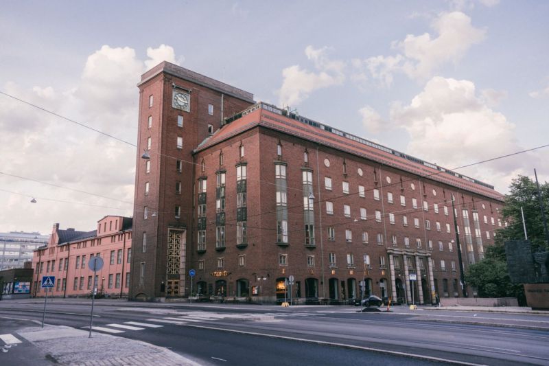 Liiketilat Helsinki S rn inen H meentie 11 Toimitilat fi