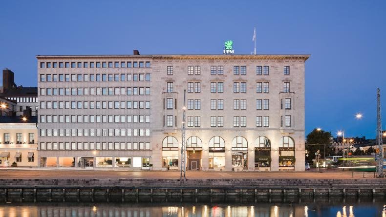 Tyylikästä 877 m² toimistoa Helsingin paraatipaikalla meren rannalla. 
