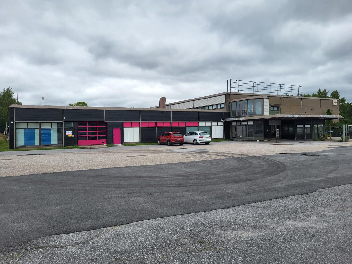 Varasto, tuotantotila 225m2