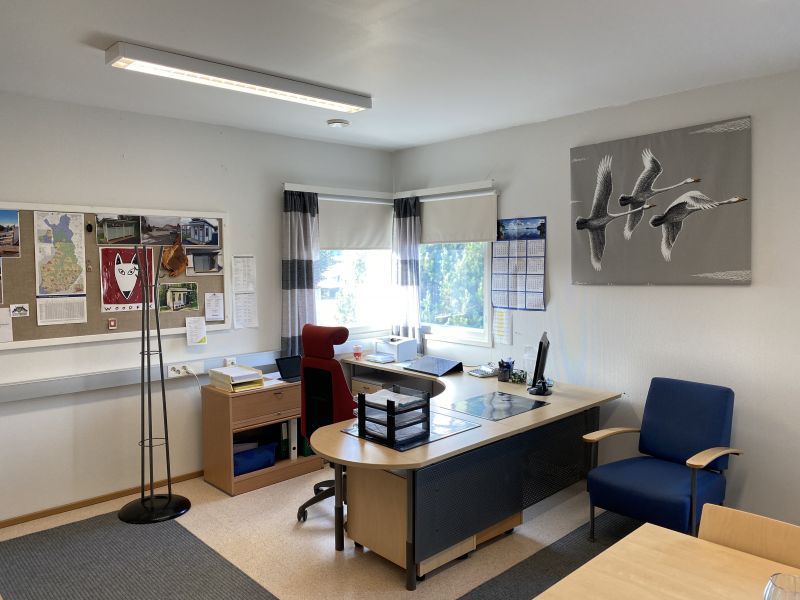 Yksi toimistohuoneista