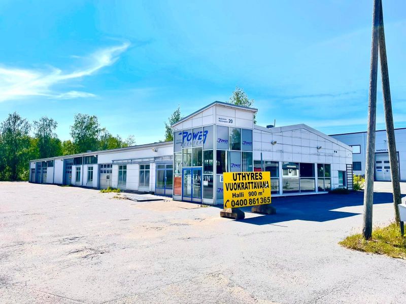 Vuokrataan osa kiinteistöstä noin 519 m2. Keskeinen, näkyvä  sijainti vilkkaan liikekadun varrella ja hyvien kulkuyhteyk...