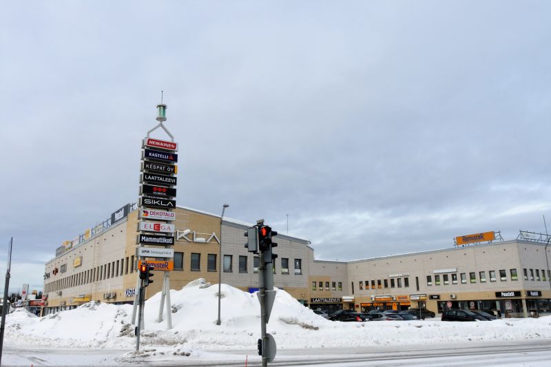 Siistikuntoinen 2. kerroksen toimistotila vilkkaalla ja näkyvällä sijainnilla Seppälässä.