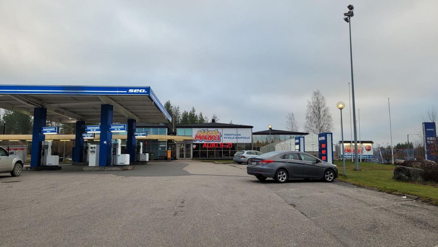 Myydään liikekiinteistö vilkkaalla paikalla