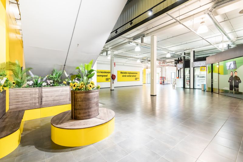 Oleskelutila sisääntuloaulassa