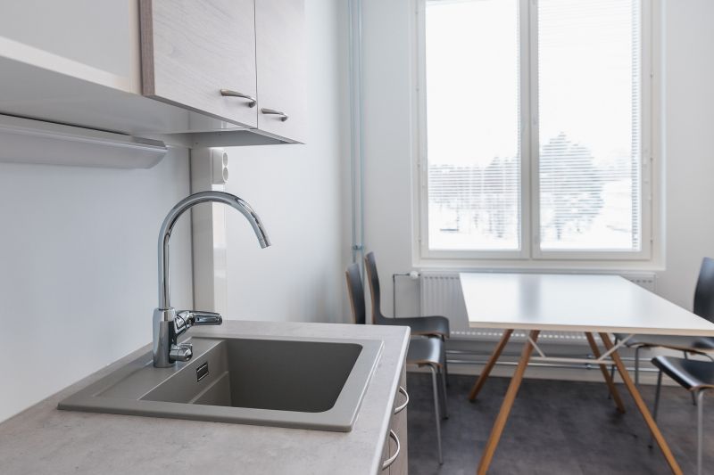 Kerrossiivessä on yhteiskäytössä keittiö-/taukotila