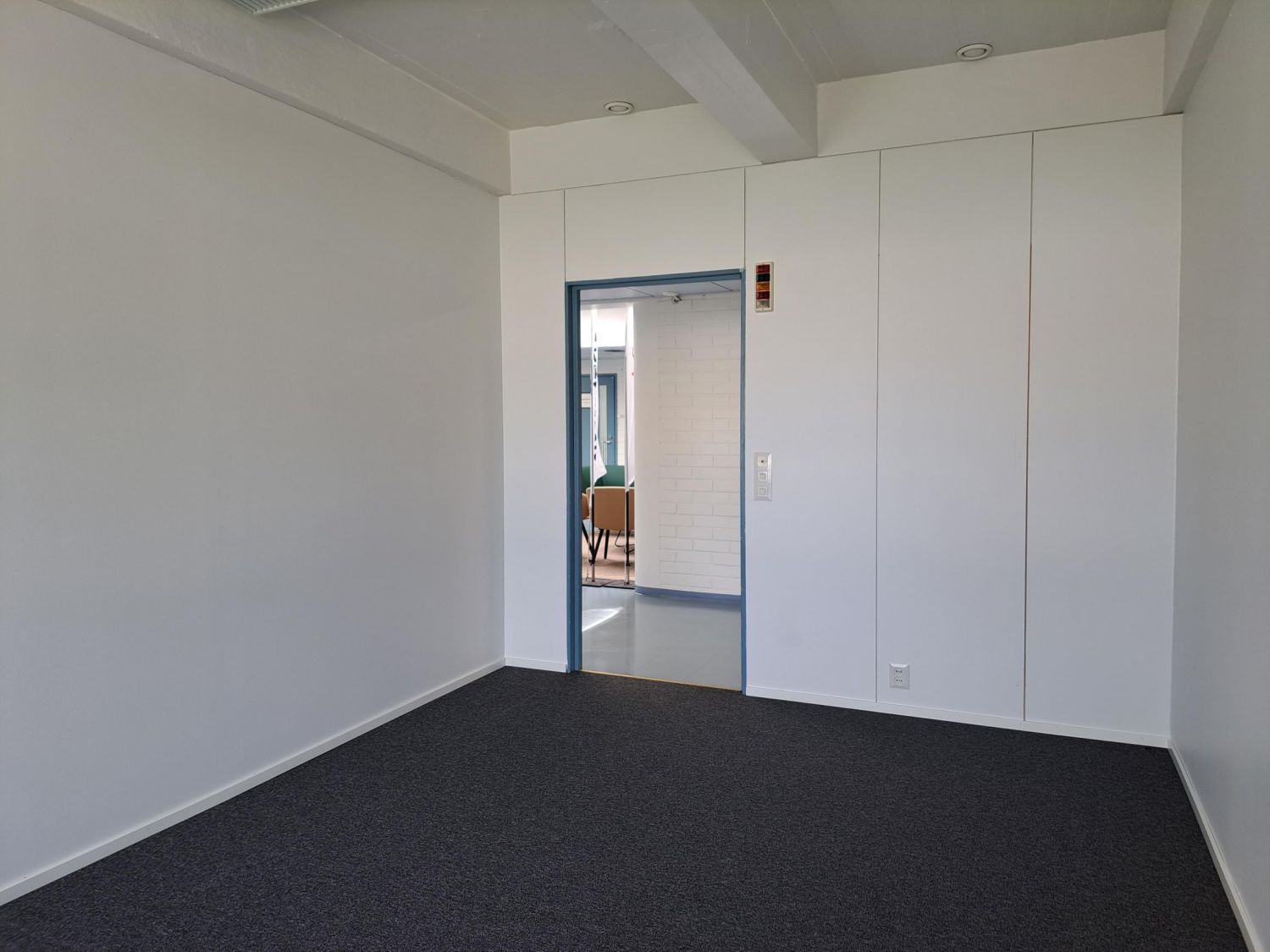 Esimerkkikuva toimistotilasta 