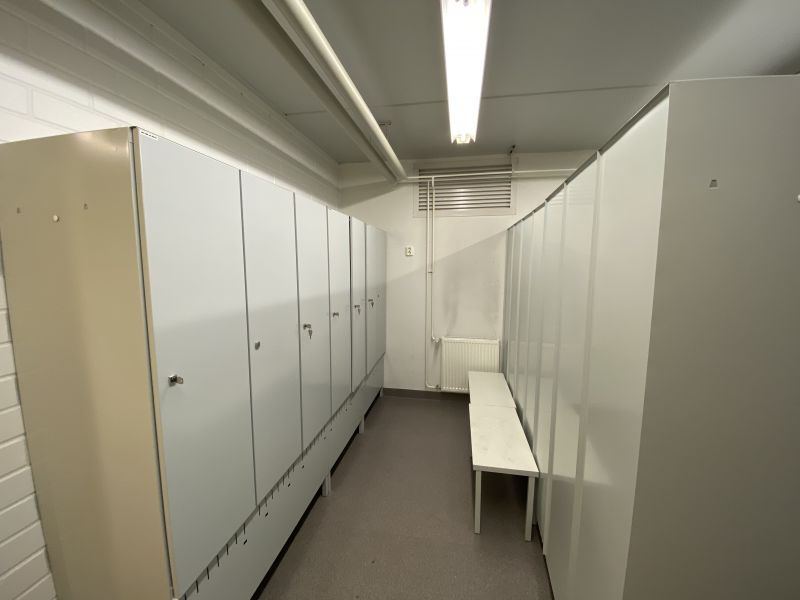 Kellarissa sosiaalitilat yhteiskäytössä M+N