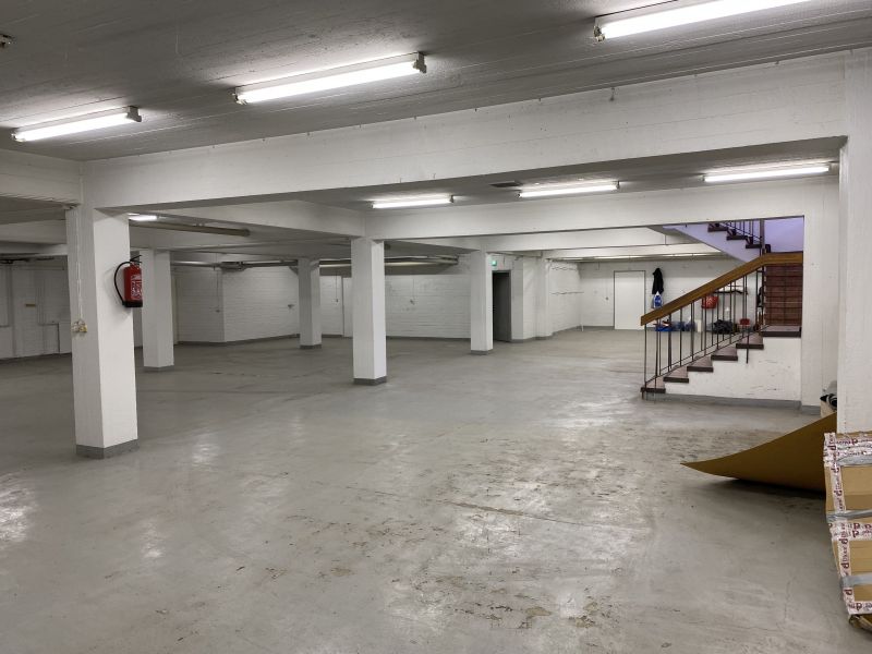 0.kerroksessa hyvää tilaa myymälälle tai viihdepalveluille