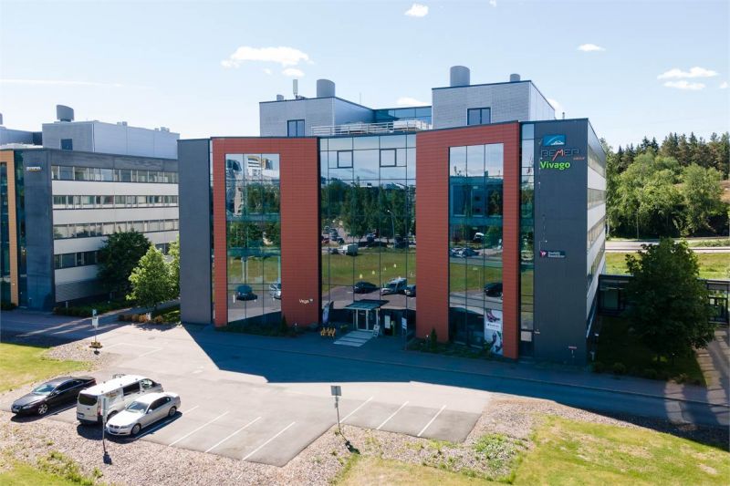 Tasokas 917,5 m² toimisto modernissa täyden palvelun toimistotalossa, erinomaisten kulkuyhteyksien varrella, lähellä Leppävaaraa.