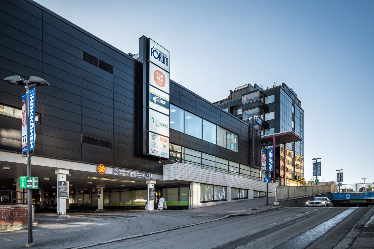 Kiinteistön takakulma