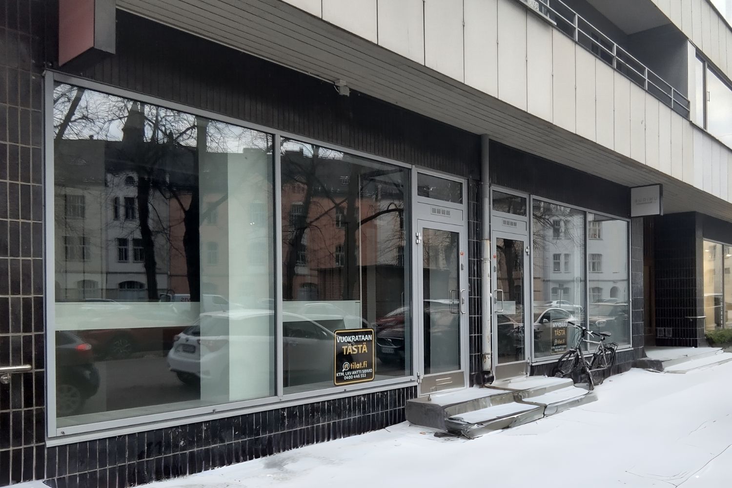 Myydään tyylikäs liikehuoneisto upealla paikalla Ullanlinnassa! Velaton myyntihinta: 330’000 € 