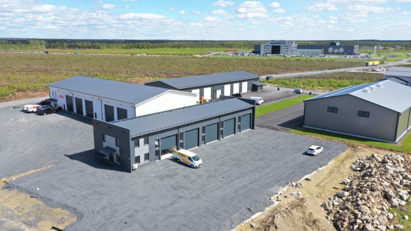 Vuokrataan uutta hallia (valmistuu loppusyksy 2026)  uudella Roveksen alueella lähellä Primapoweria. Toimisto- ja varast...