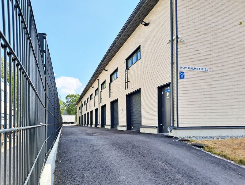 Uudenveroinen hallitila hyvällä sijainnilla Tapanilassa! Vuokra 399 €/kk, alv-vapaa