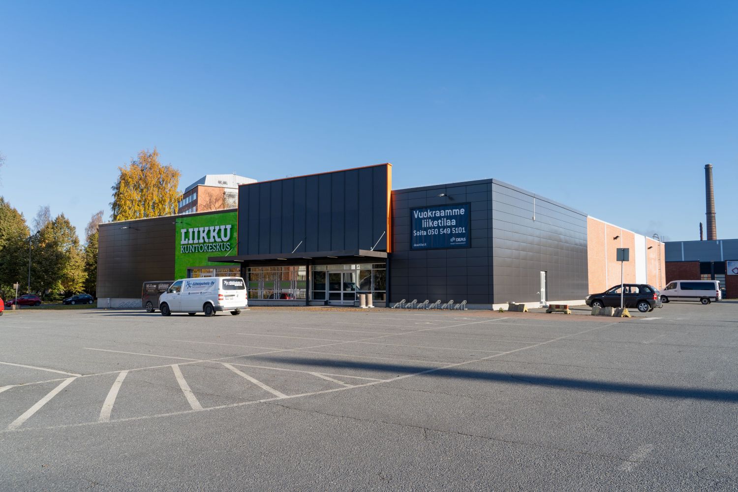 Vapaa liiketila Porin Aittaluodosta.Tarjollamme vuokralle siistiä 913,70 m²:n liiketilaa Porin Aittaluodon kaupunginosasta, Kokemäenjoen etelärannalta, osoitteesta Kuninkaalahdenkatu 5. Liiketila...