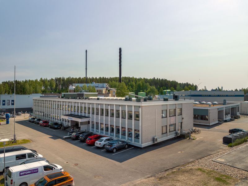 Savelassa sijaitsevasta Onkapannusta, heti vapaa 45m2 toimisto  2. kerroksessa, ikkunat sisäpihalle. Tämä tila on mahdol...