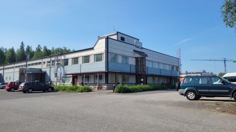 Vuokrataan Seppälänkankaalta toimitilaa jossa toimistotilaa 569 m², tuotantotilaa 326 - 1200 m² sekä kylmäkatos 165 m².  